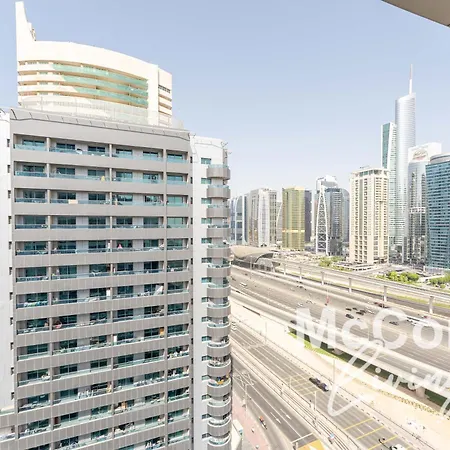 Central 1Br In Marina With Private Terrace & Pool Dubai Exterior photo