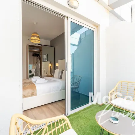 Central 1Br In Marina With Private Terrace & Pool Dubai Exterior photo